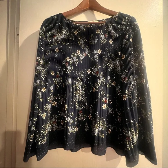 Max Studio Dark Blue Floral Blouse - Large - NWOT - Picture 1 of 8